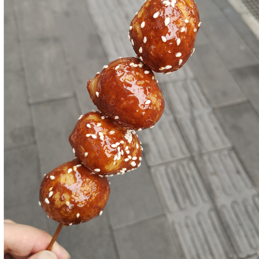 油爆枇杷拌着面