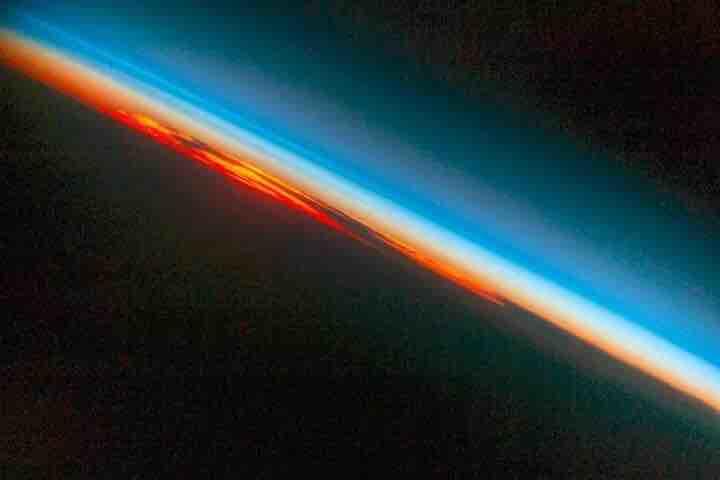 我才57级,现在已经有好几个100多级装备