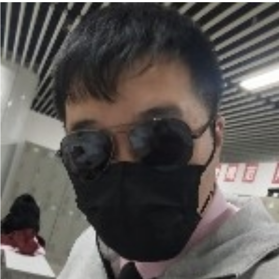 施佳奇