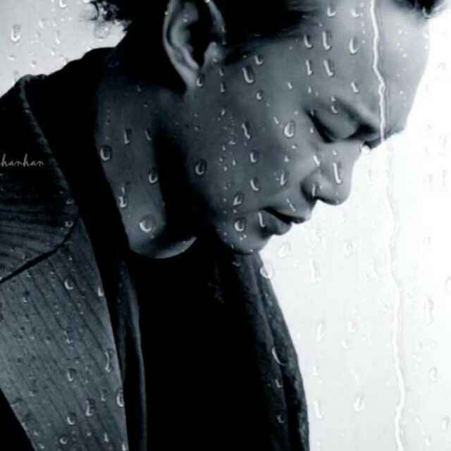 若你喜欢怪人，其实我很美