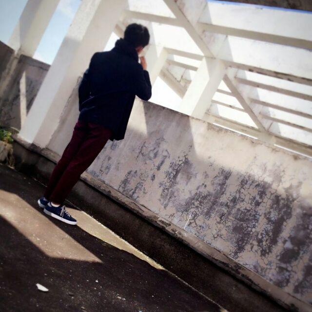 YBˇ