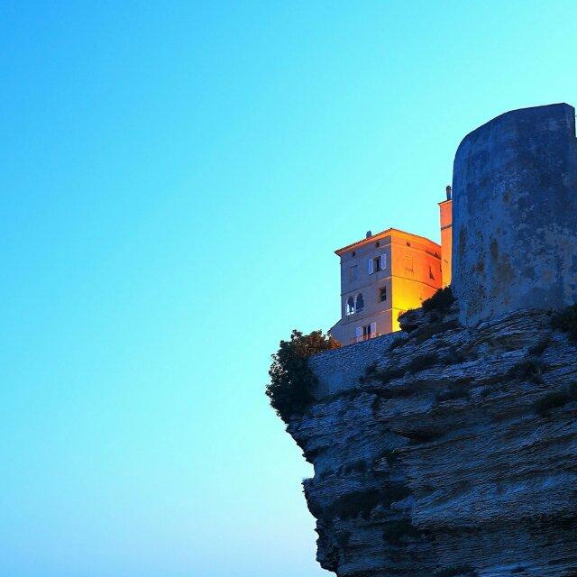 那个门派是一转比较暴力的。|放置江湖 -