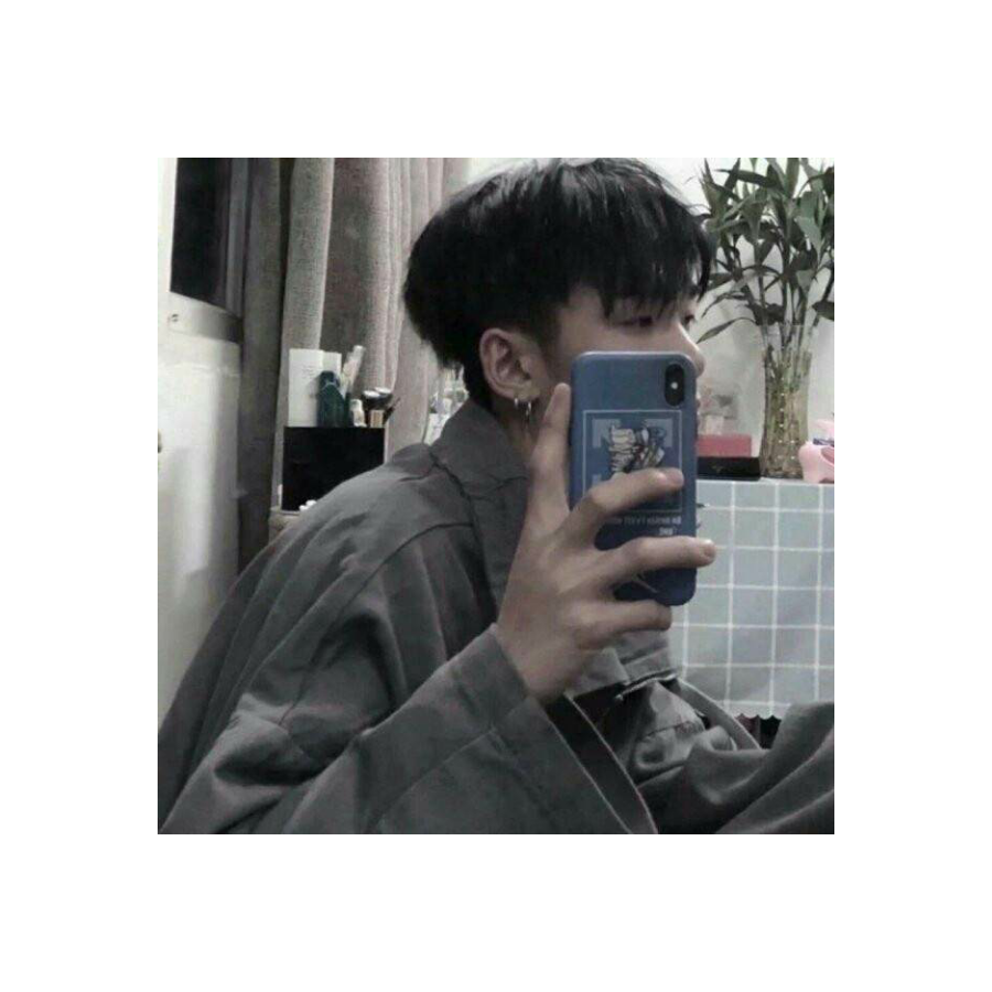怦然.