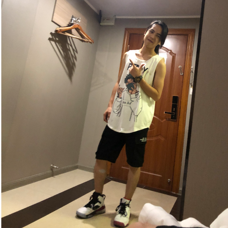 爱龙龙的大表哥