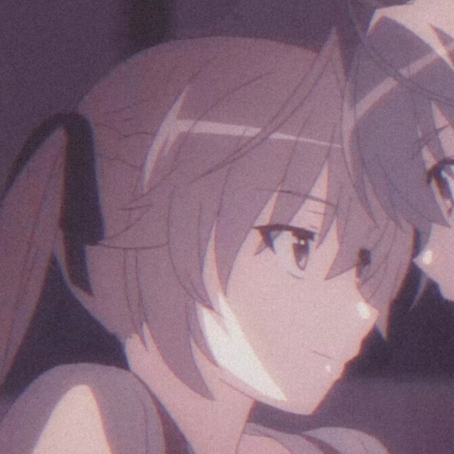温致.