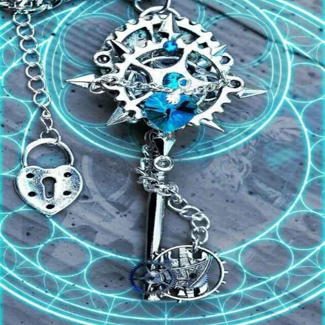 Crystal  Key