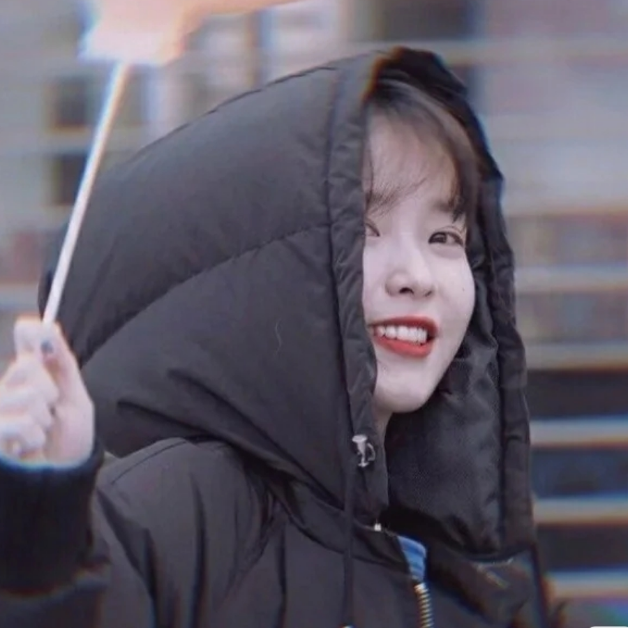 IU