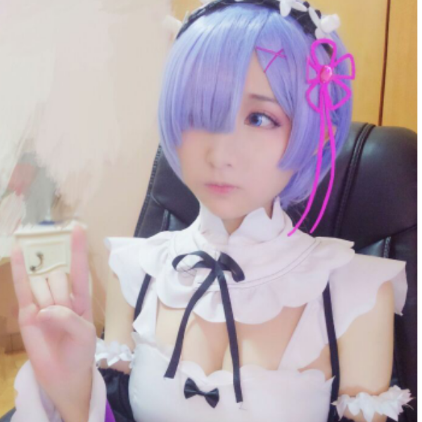 污喵皇(´⊙ω⊙`)