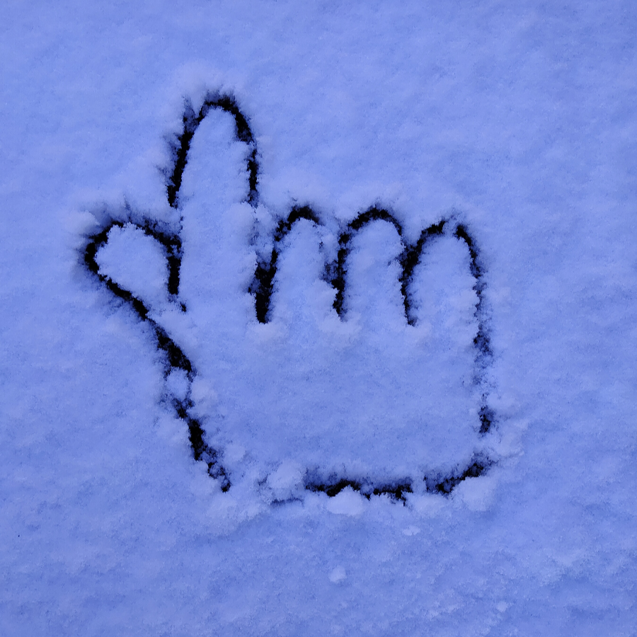 雪地里的小画家