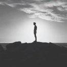 十二点睡七点起