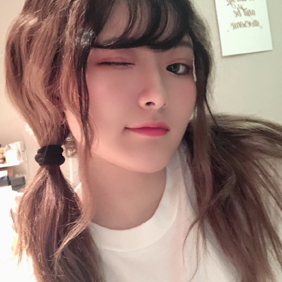 今与公子别小楼