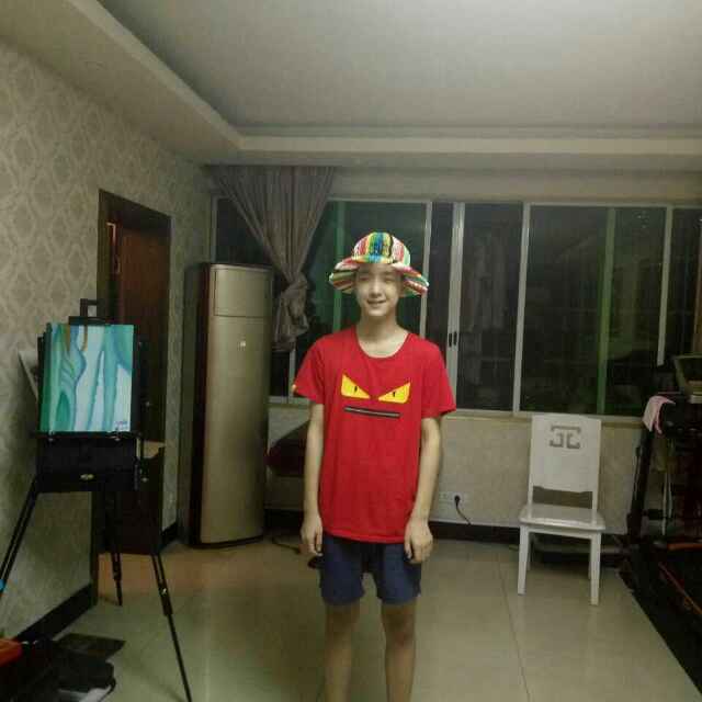 李彤彤