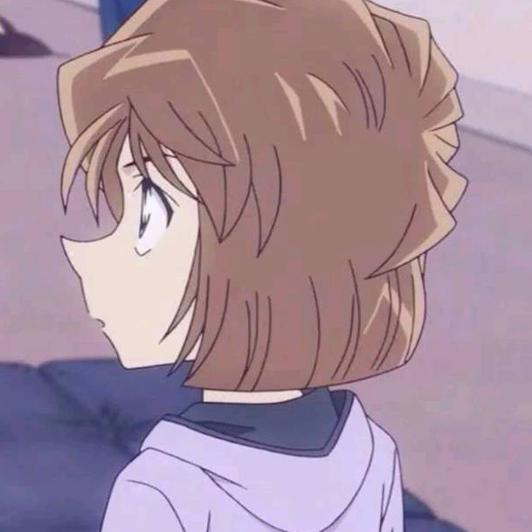 某白眼少女