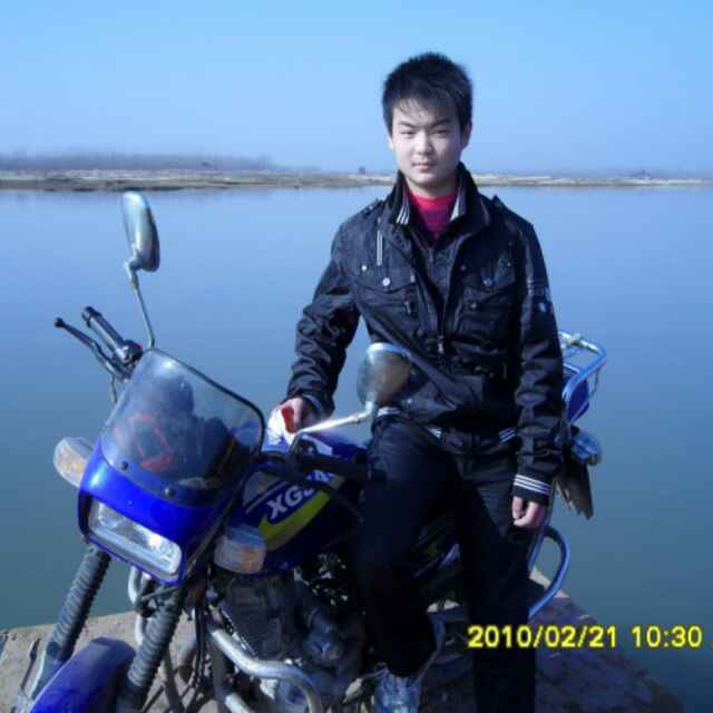 张磊
