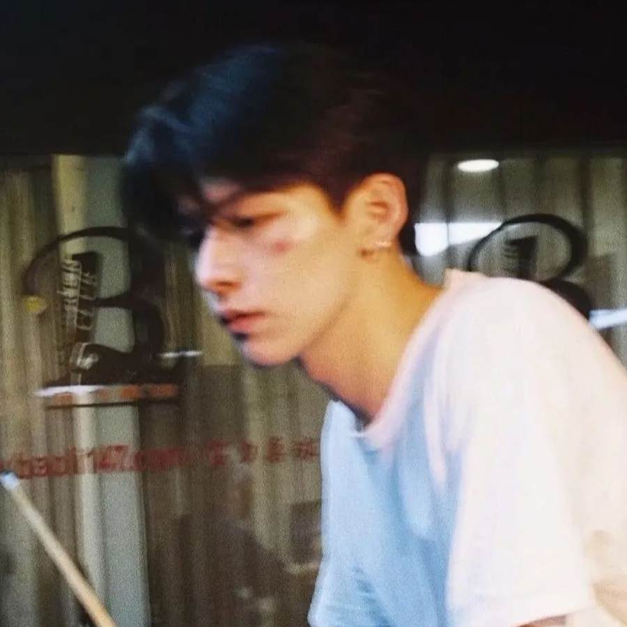 苏柒。