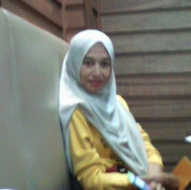 Zainab Azali