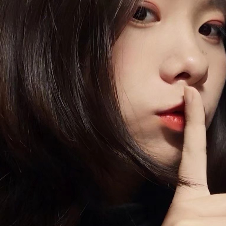 折得花枝换酒钱🌸