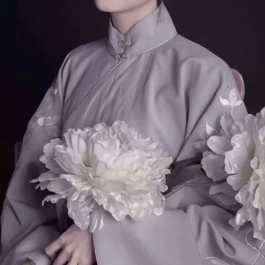 ༺ۣۖิhh༒ۣۖิ༻