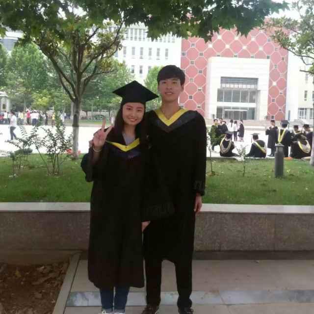 PC 端全屏任务栏怎么隐藏