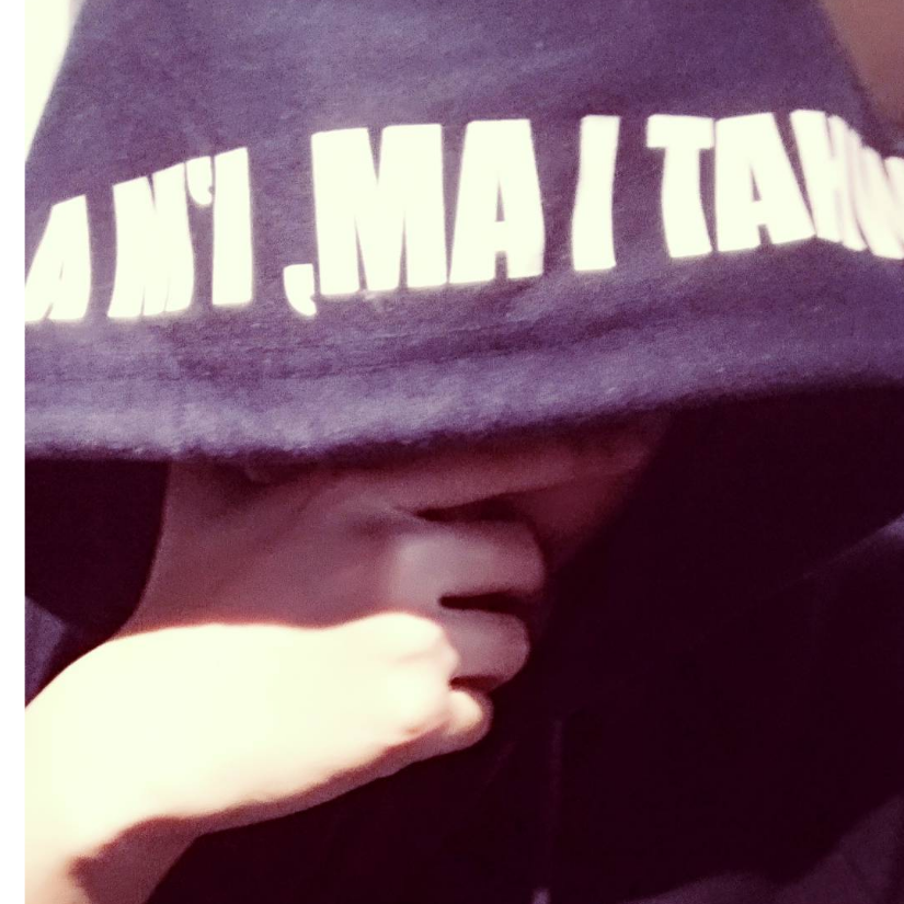 丶