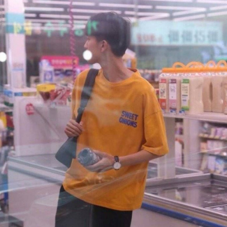 图图的耳朵飞了