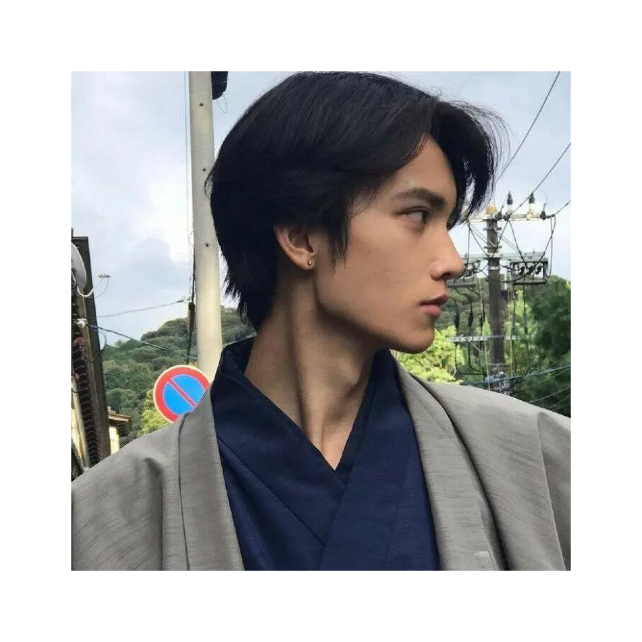绮川丘木