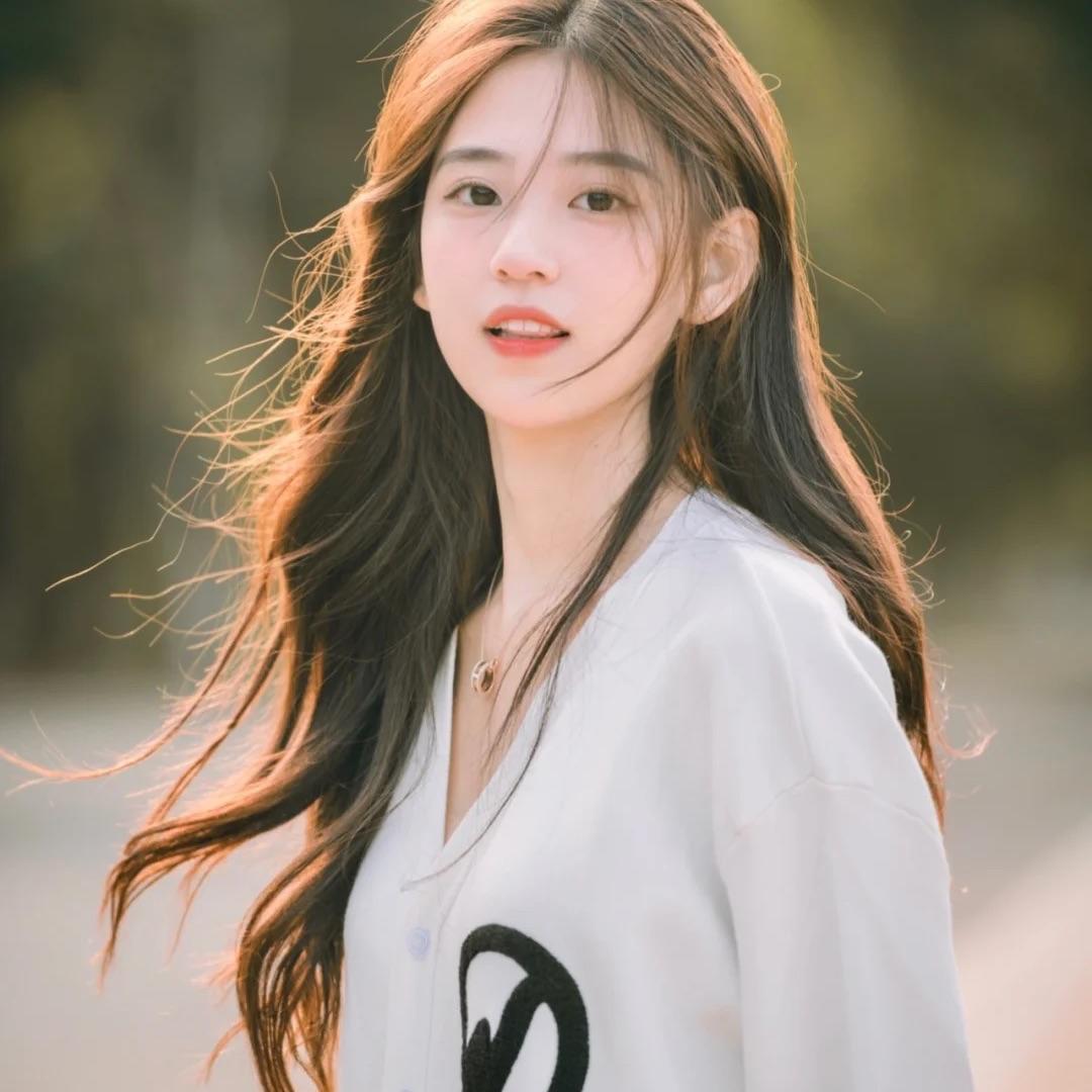 心思缜密的美少女