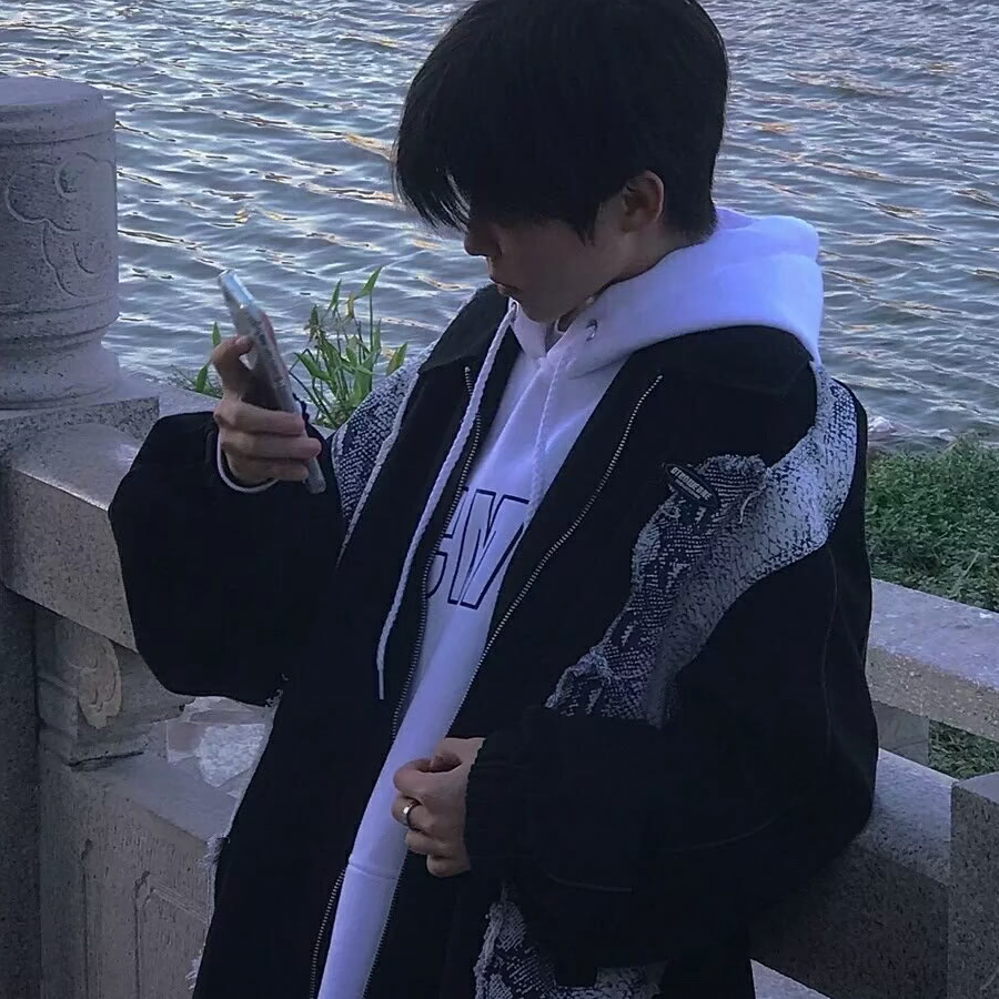 微笑已成傷