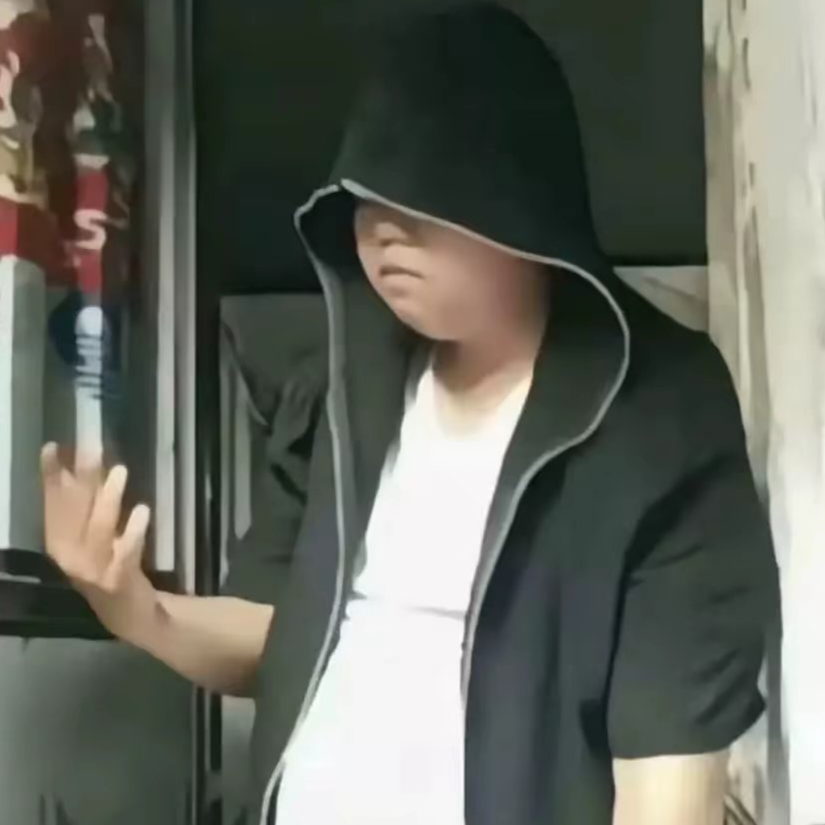 跳动的喉结