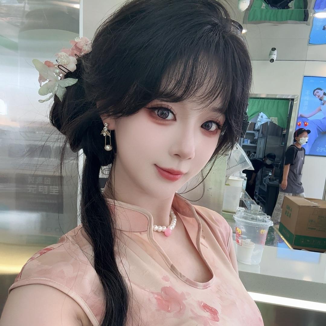小溪Liz