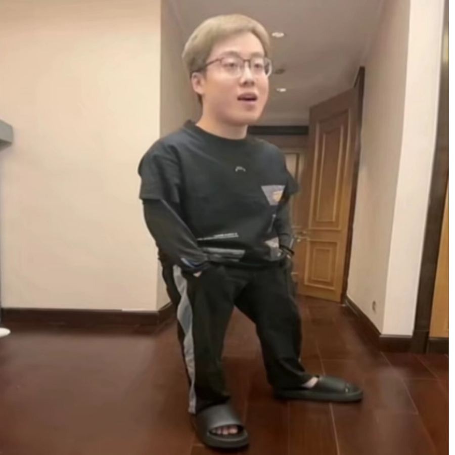 小八爱上我