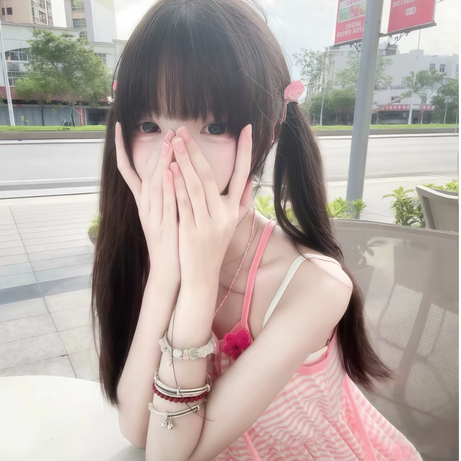 窝似小然