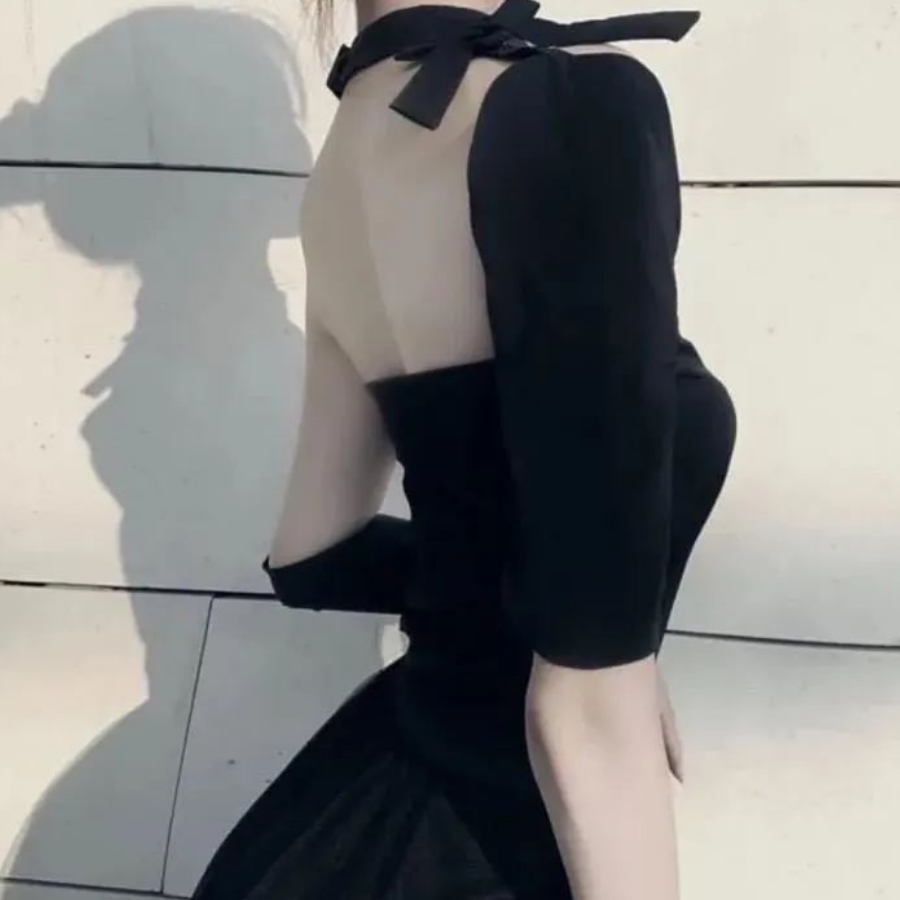 咬住尾巴吖