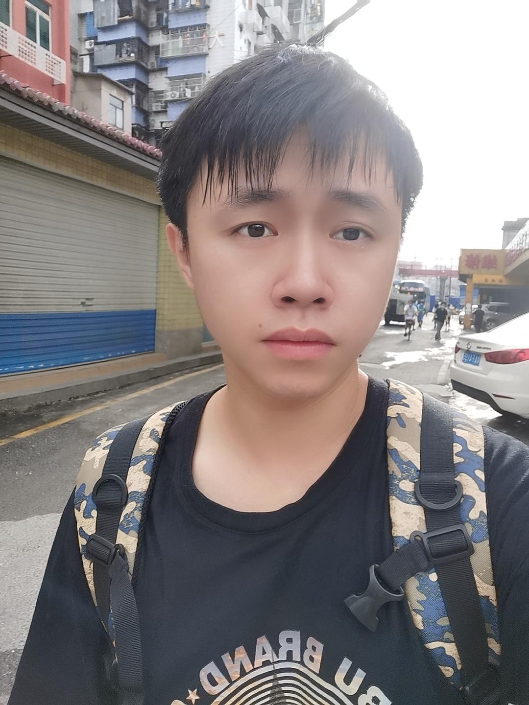 玩手柄游戏的锋