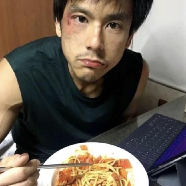 酒精中毒的彭于晏