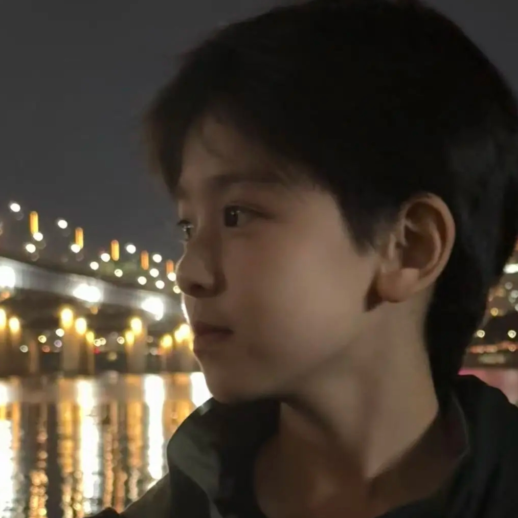 凨