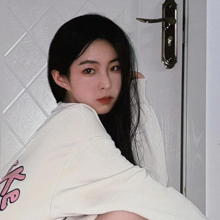 是小君啦