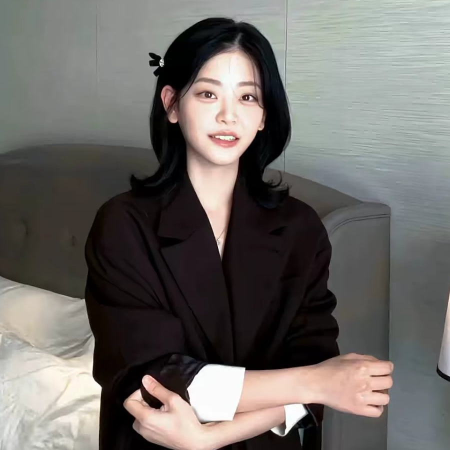 白