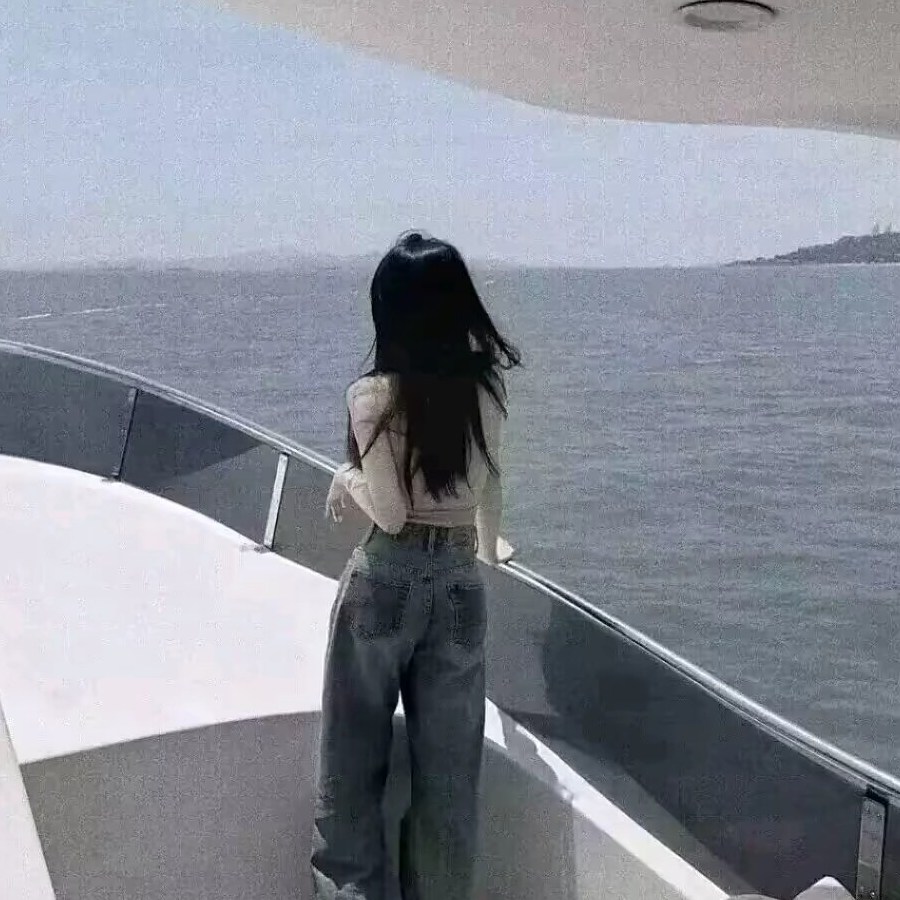 凌晨³点看海