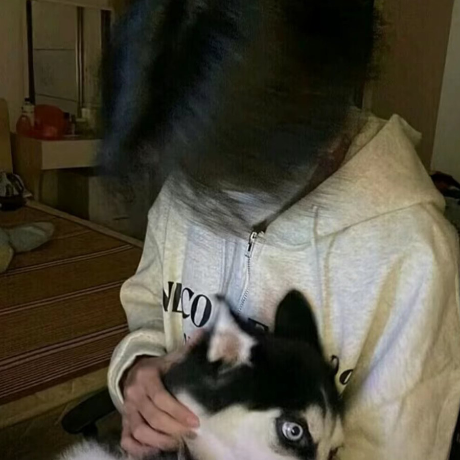 小新.^