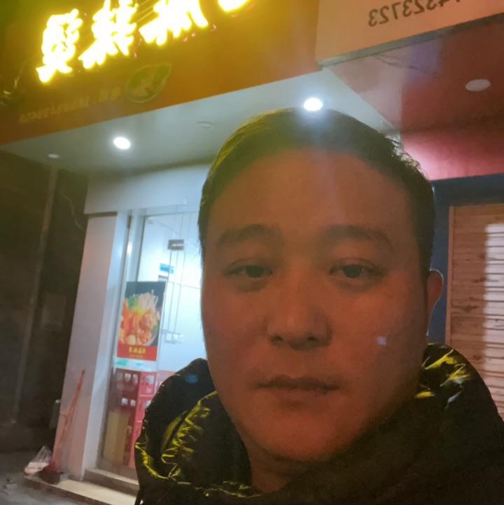 飒爽的小可爱