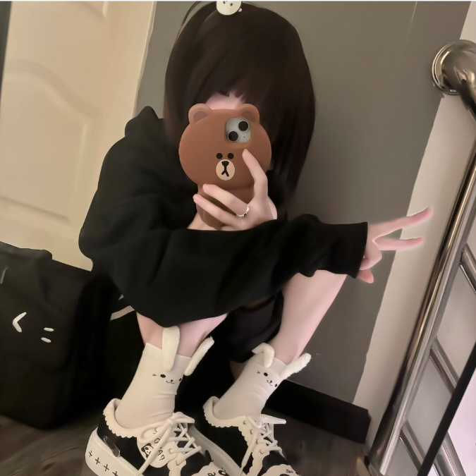 𝓢𝓽𝓪𝓻𝓼 鸣笛.