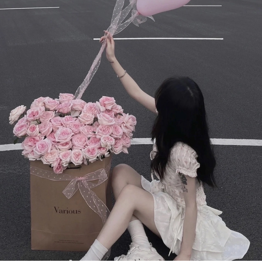 与君初相识