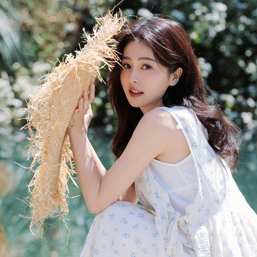Bai_Lu^
