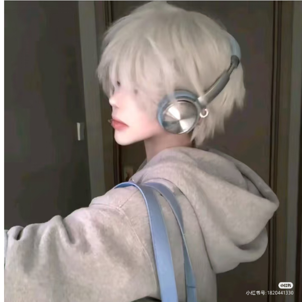 顾昕苒.