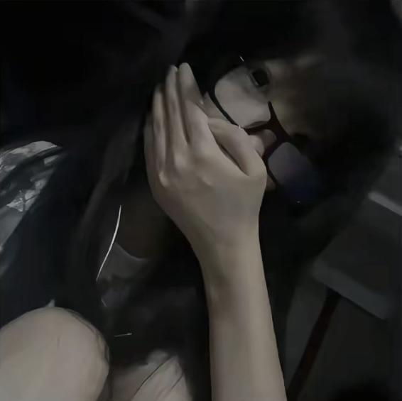 小依-