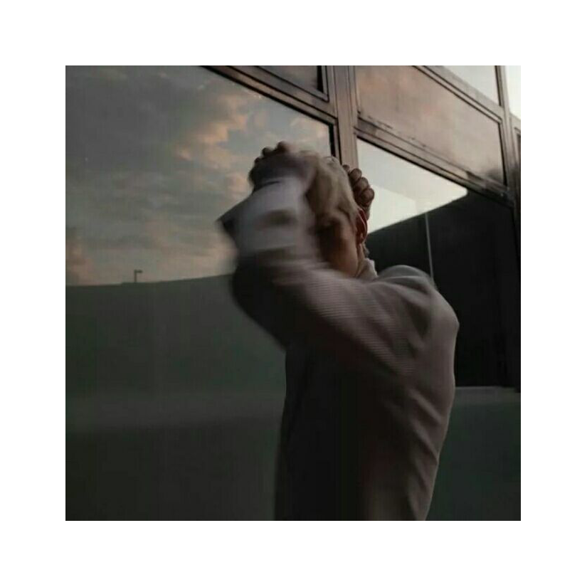 卞下
