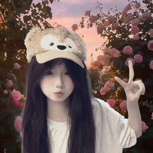 - ̗̀ ෆ海棠ෆ ̖́- 