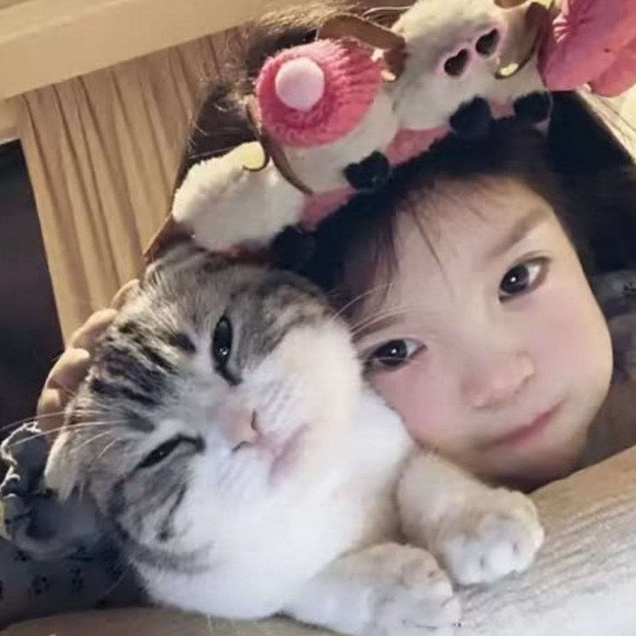 왕윤아.