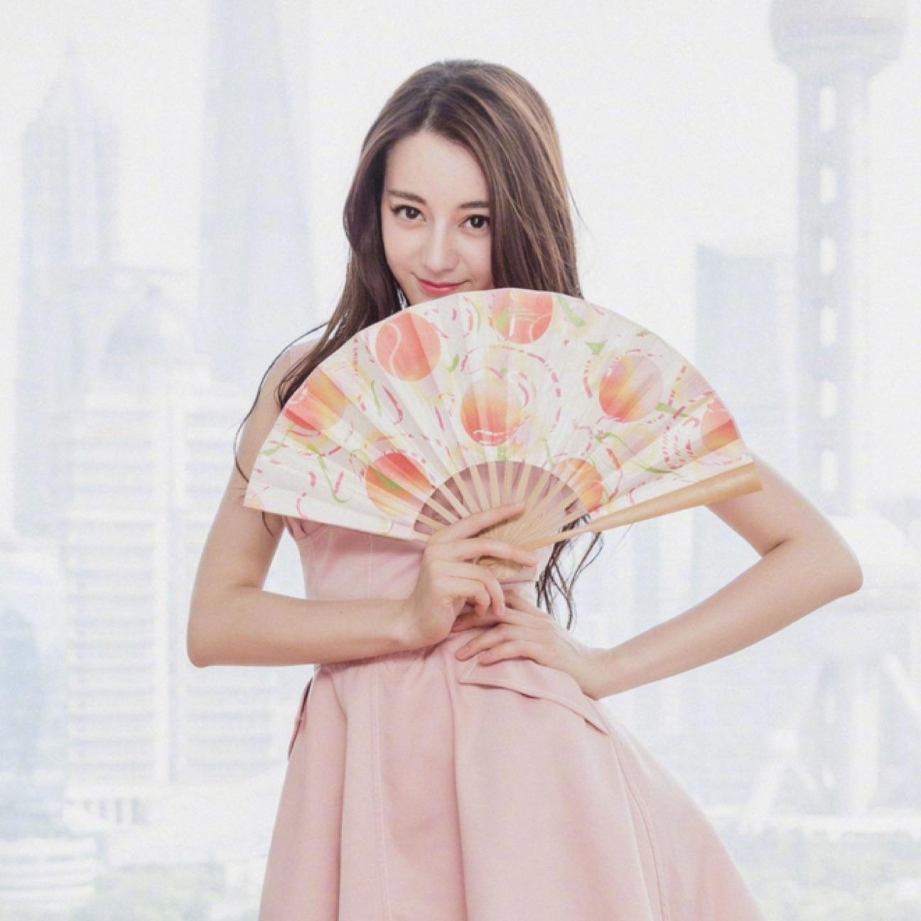 叶里.